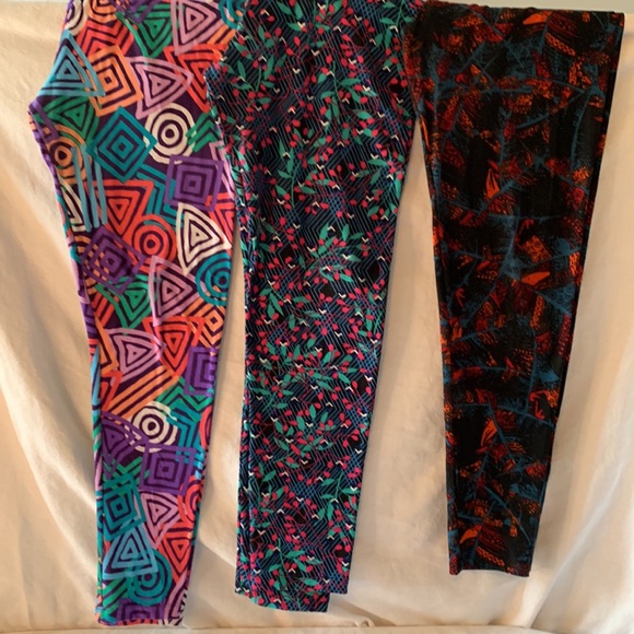 3 Pair of LuLaRoe Tall & Curvy Leggings - Picture 4 of 8
